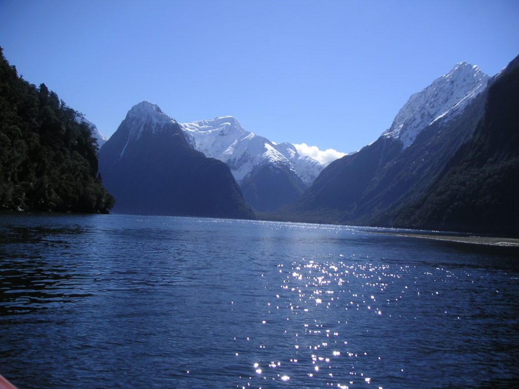 Milford Sounds New Zealand view